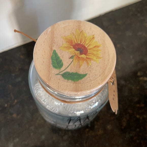 Rae Dunn - TAKE ONE - spiral hair ties - Picture 2 of 3